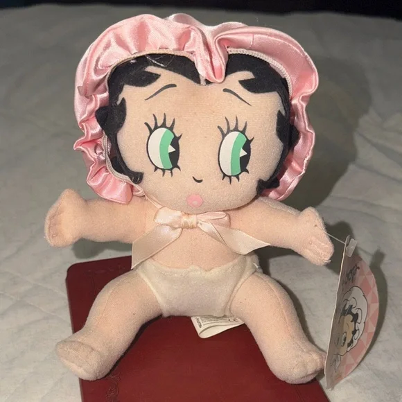 Kellytoy Baby Boop Plush with Pink Bonnet - Picture 3 of 6